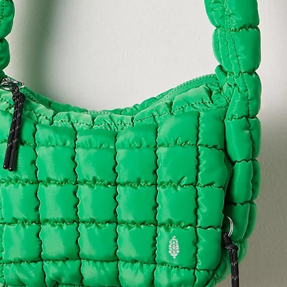 Free People Movement Quilted Baby Carryall Sling Bag NWT - Picture 2 of 4